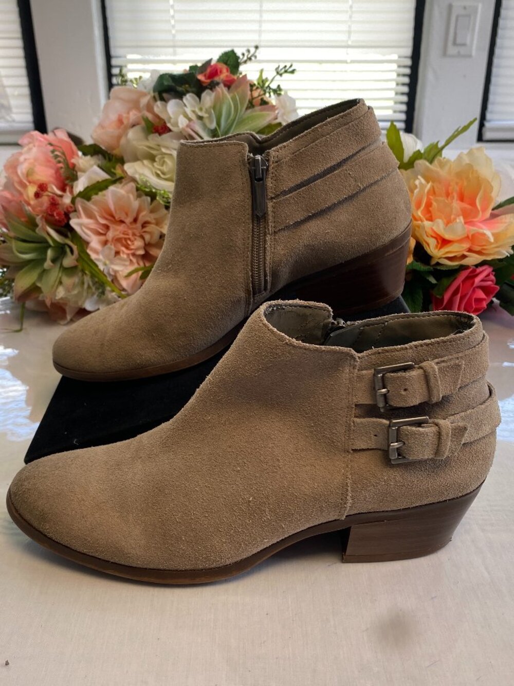 Sam Edelman Tan Suede Buckle Ankle Booties Women’s 7.5M